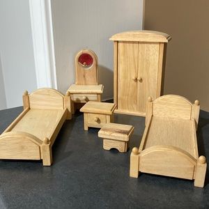Dollhouse miniature wood twin beds vanity closet stool nightstand